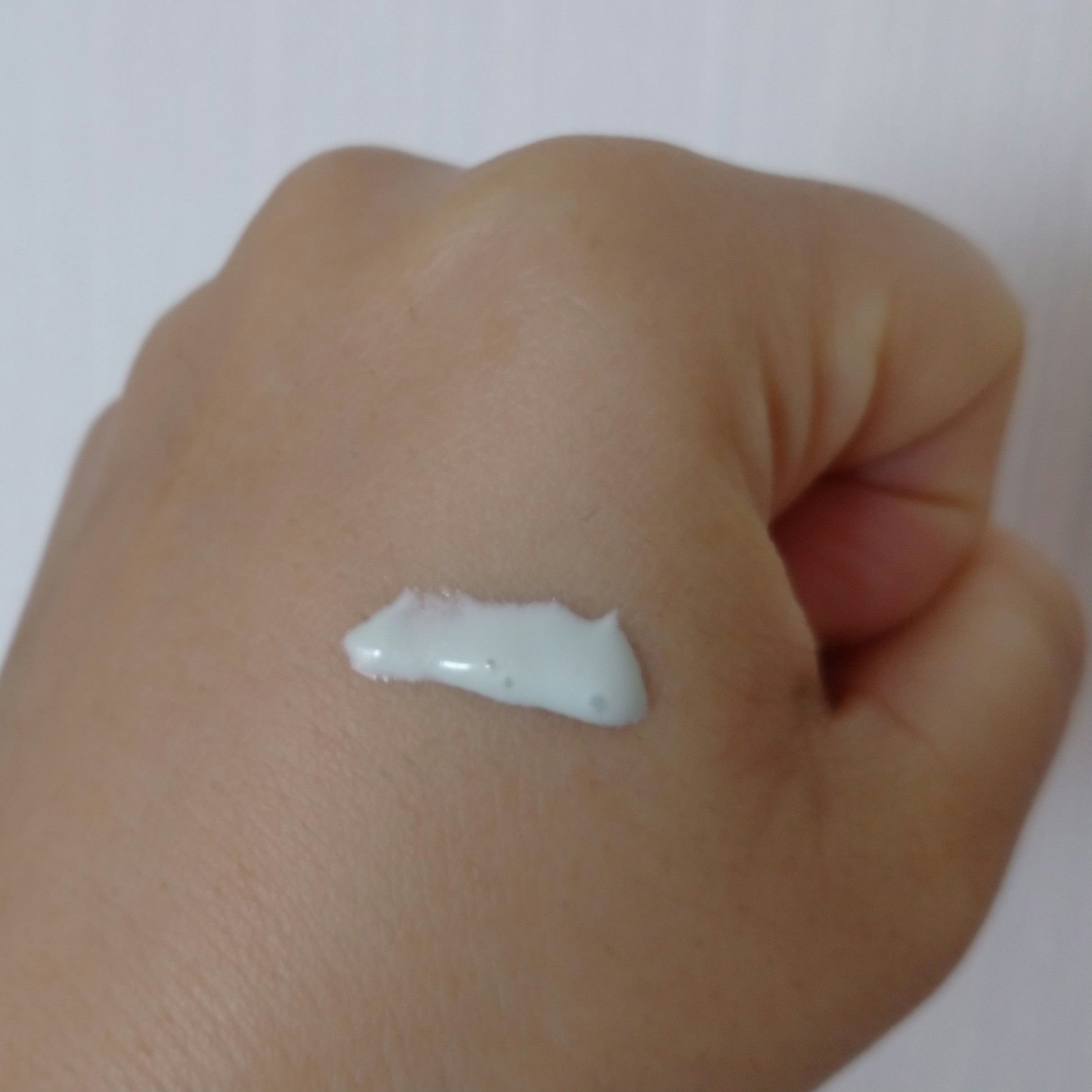 ドラマティックフォルミンググロウベース シアーカラー/マキアージュ/化粧下地を使ったクチコミ（3枚目）