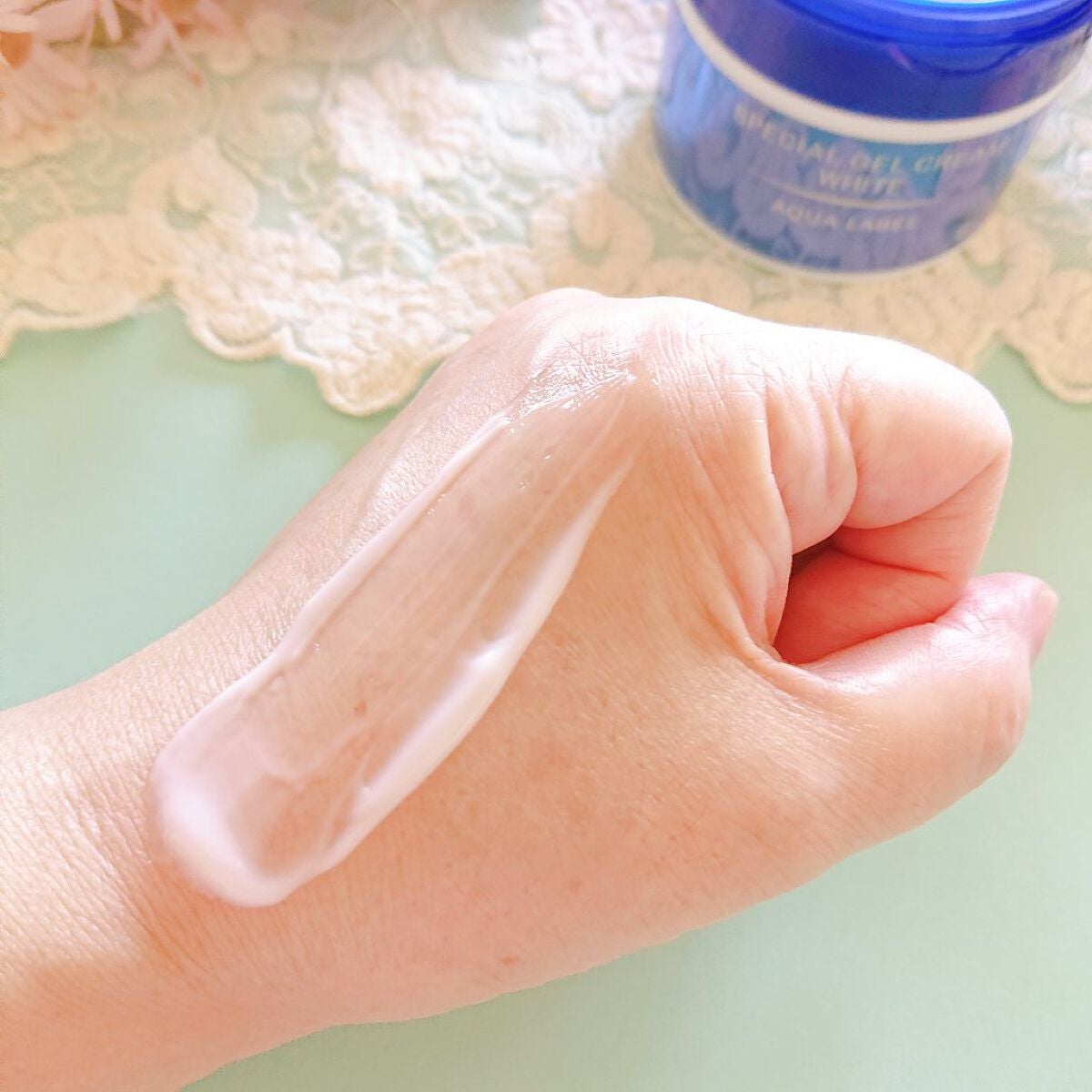スペシャルジェルクリームA (ホワイト)(医薬部外品)/アクアレーベル/オールインワン化粧品を使ったクチコミ(4枚目)