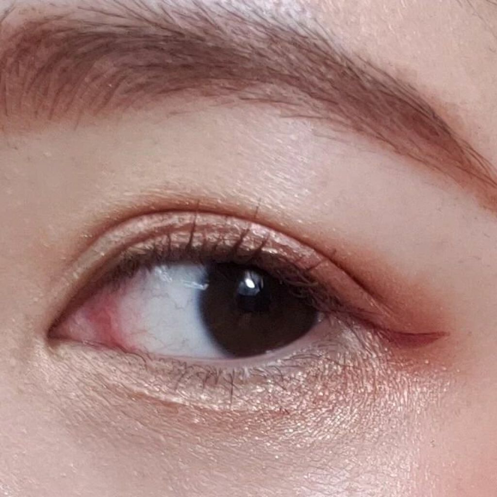 パウダー キス アイシャドウ/M・A・C/単色アイシャドウを使ったクチコミ（3枚目）