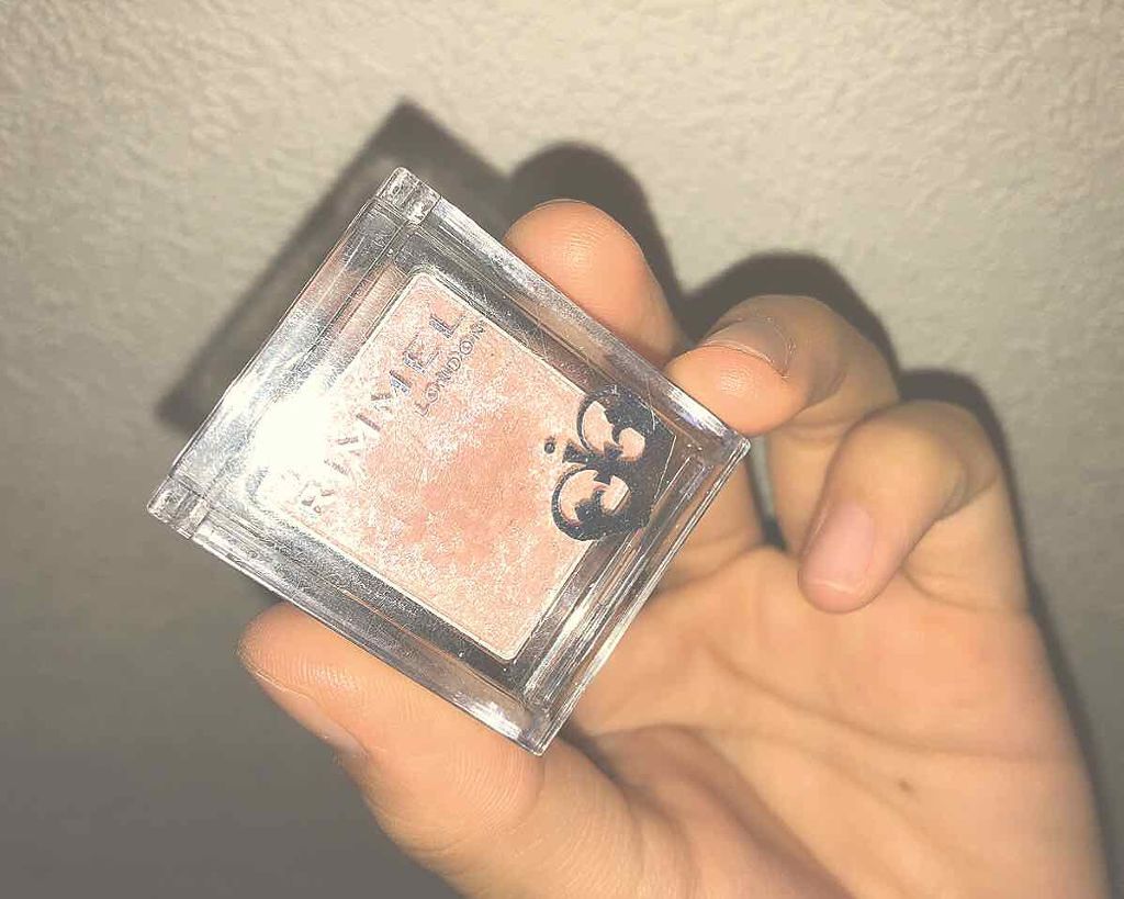 プリズム パウダーアイカラー/リンメル ロンドン/単色アイシャドウを使ったクチコミ（1枚目）