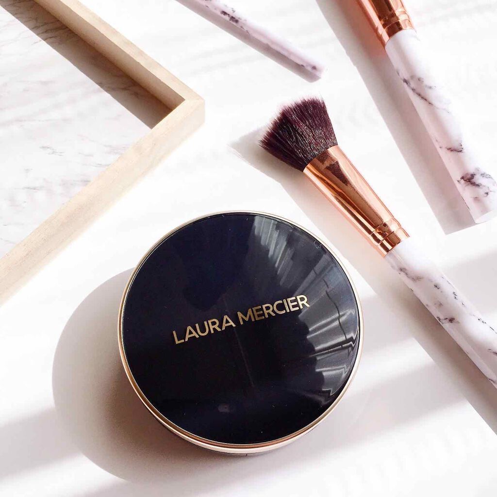 フローレス ルミエール ラディアンス パーフェクティング クッション 2W1/ローラ メルシエ/クッションファンデーションを使ったクチコミ（1枚目）