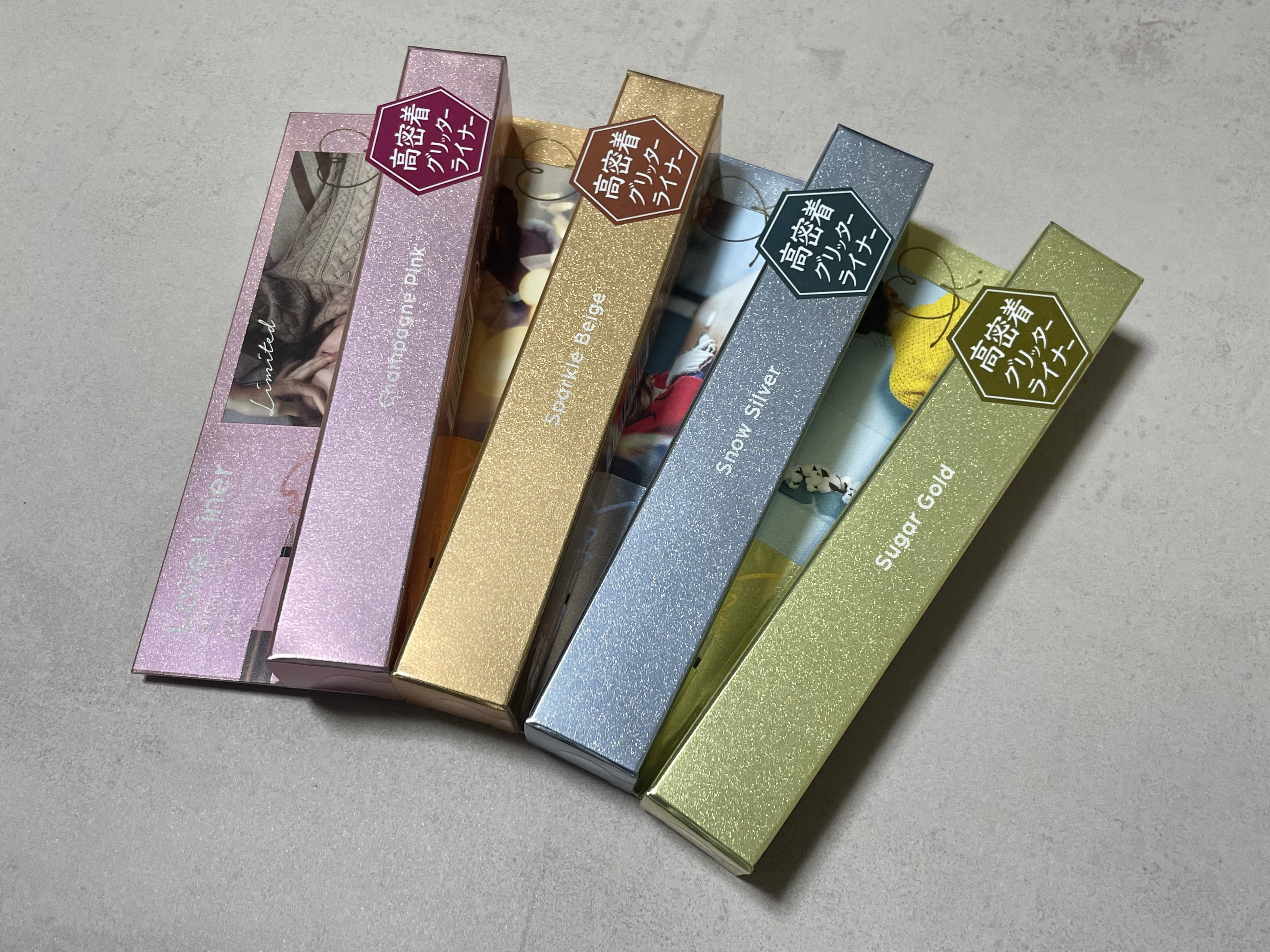 リキッドアイライナー ビジューグリッターエディション/ラブ・ライナー/リキッドアイライナーを使ったクチコミ（1枚目）