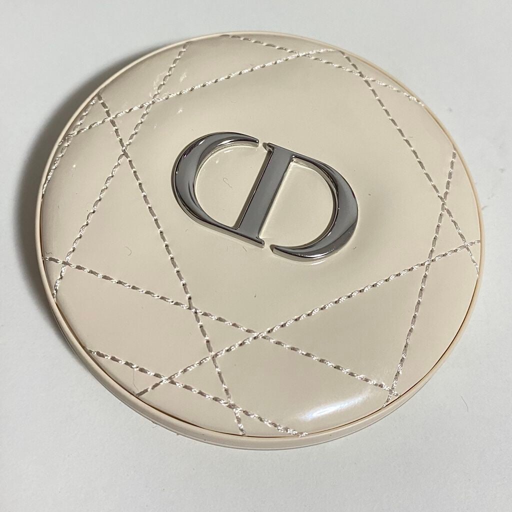 ディオールスキン フォーエヴァー クチュール ルミナイザー/Dior/プレストパウダーを使ったクチコミ(3枚目)
