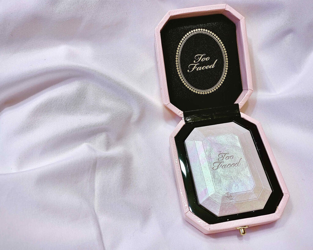 ダイヤモンドライト マルチユース ハイライター/Too Faced/パウダーハイライトを使ったクチコミ(1枚目)