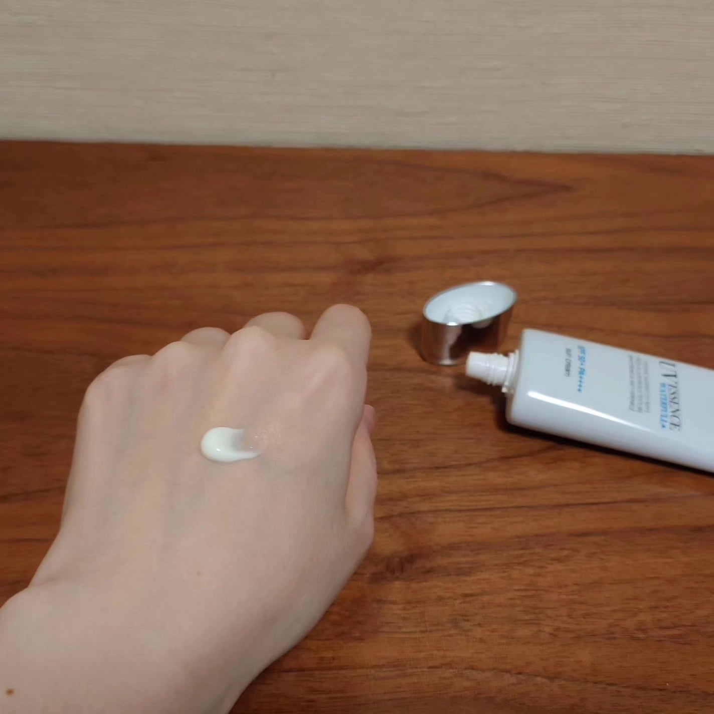 ダルバ ウォータフル エッセンス サンクリーム/ダルバ/日焼け止めクリームを使ったクチコミ(2枚目)