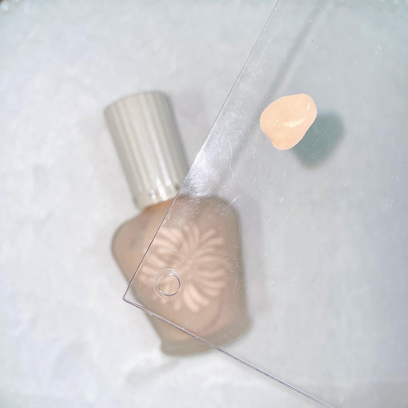 プロテクティング ファンデーション プライマー /PAUL & JOE BEAUTE/化粧下地を使ったクチコミ(2枚目)