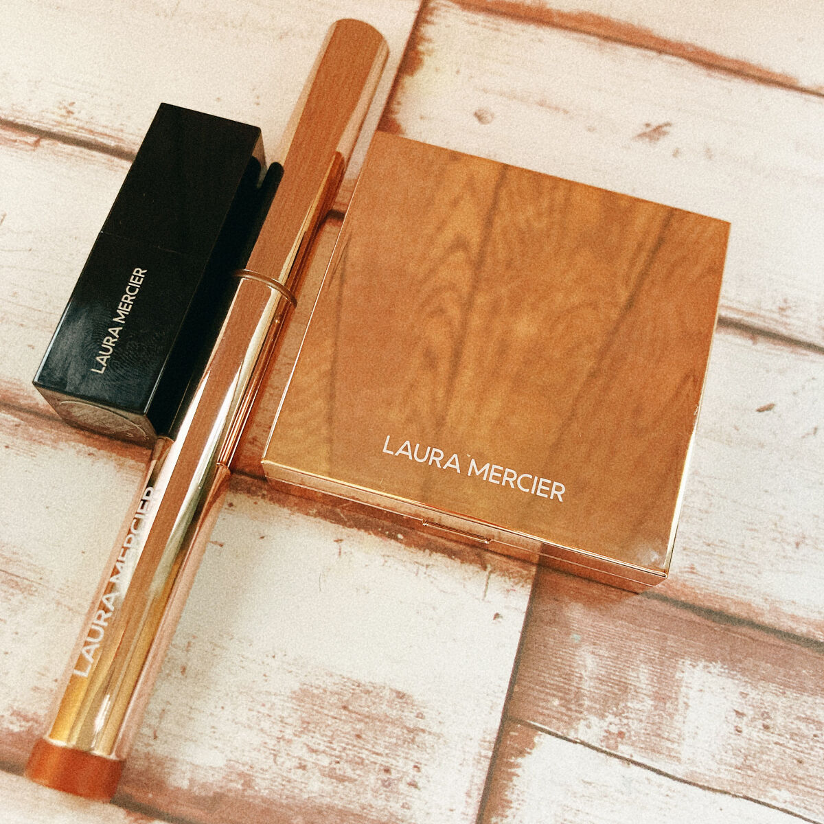 キャビアスティック アイカラー R5 FORBIDDEN ROSE/ローラ メルシエ/スティックアイシャドウを使ったクチコミ（1枚目）