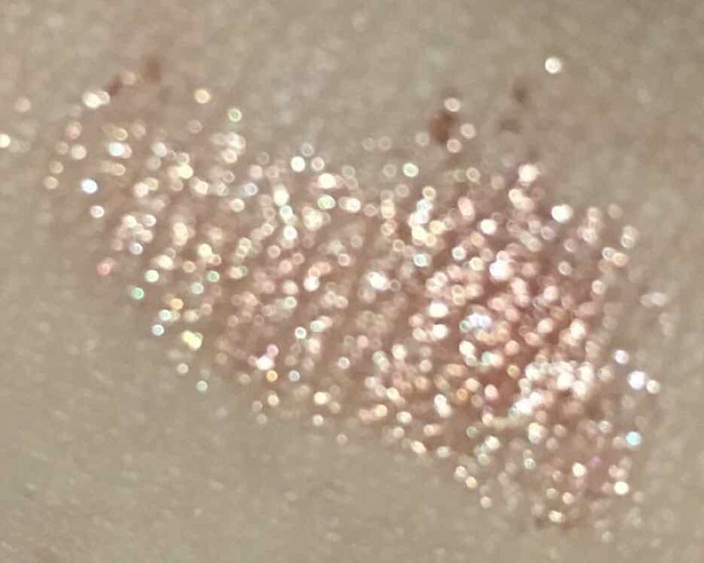 PERIWINKLE PEARL POWDER/BEIGE CHUU/単色アイシャドウを使ったクチコミ（2枚目）