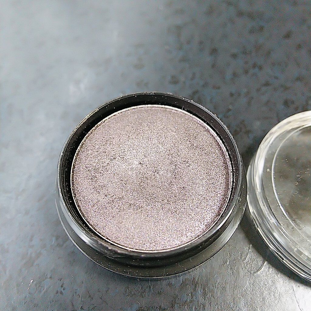 ブルジョワ カラー エキサイティング アイシャドウ/BOURJOIS/単色アイシャドウを使ったクチコミ（2枚目）