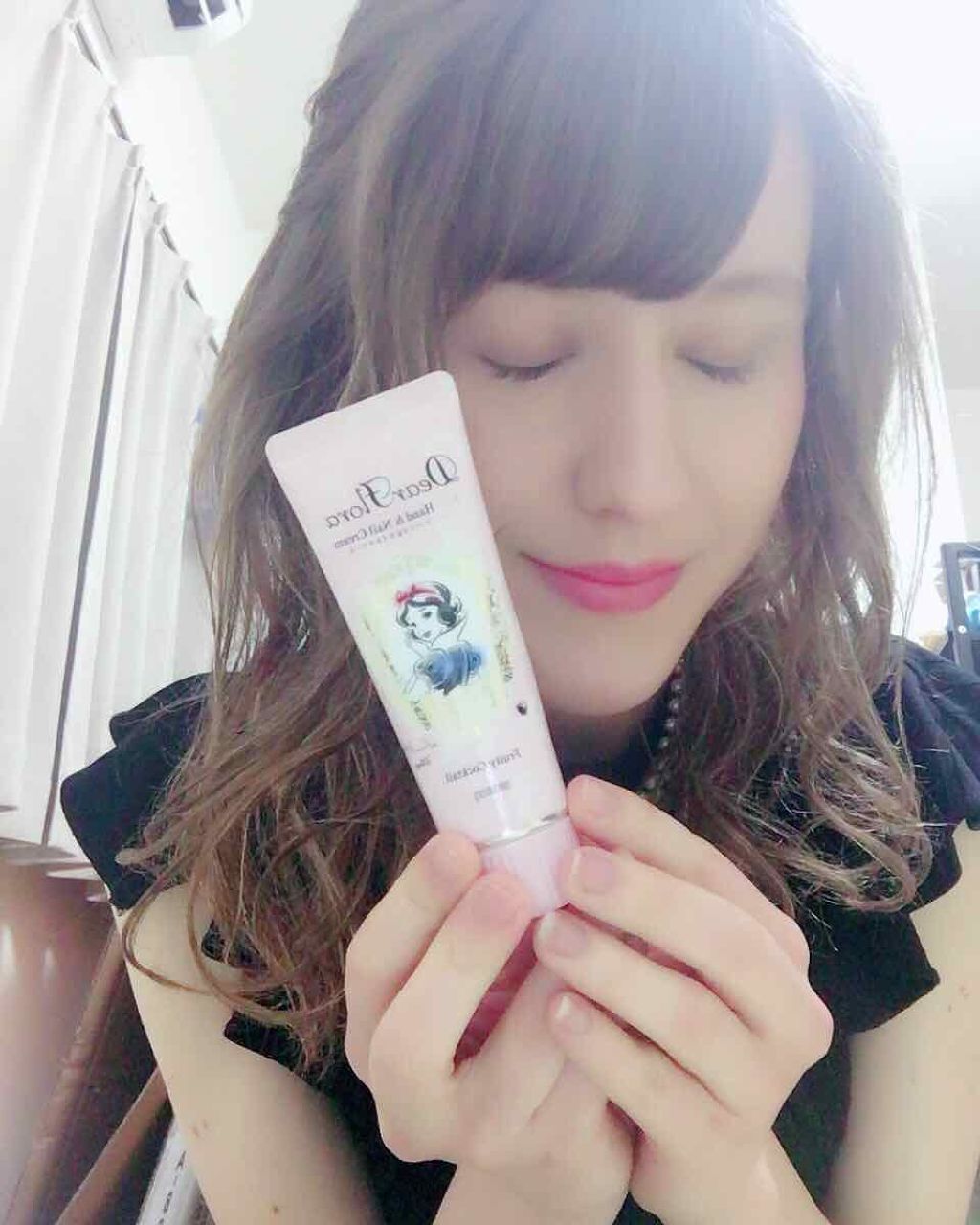 ディアフローラ オイルイン ハンド&ネイルクリーム フローラルブーケ/マンダム/ハンドクリームを使ったクチコミ(2枚目)