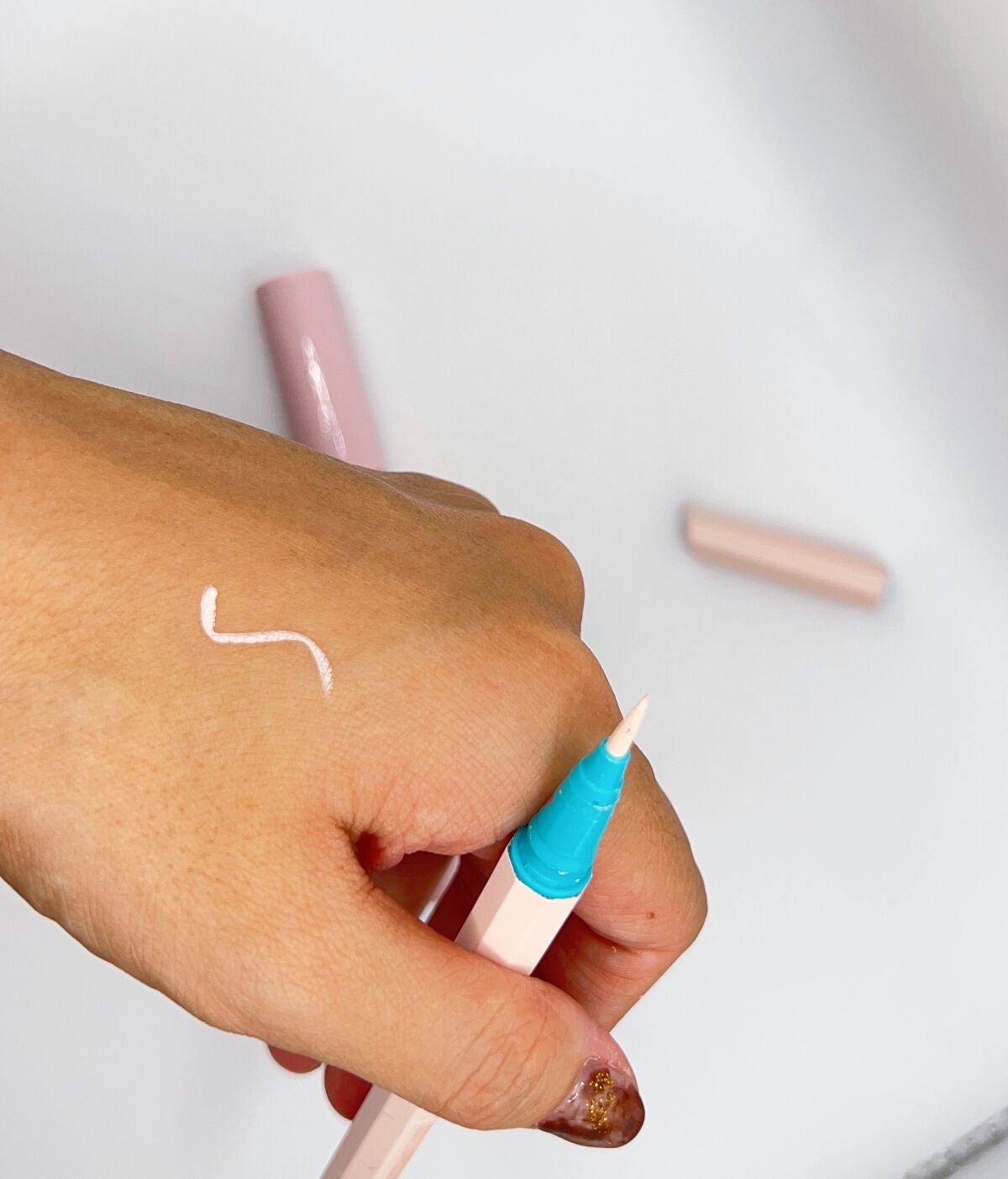 EYE OPENING LINER/UZU BY FLOWFUSHI/リキッドアイライナーを使ったクチコミ(3枚目)