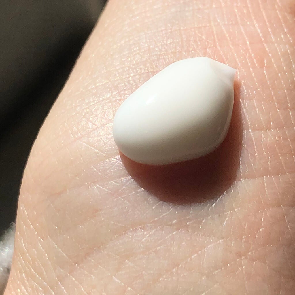 ファイブハーブス リペアリングヘアミルクセラム/L'OCCITANE/ヘアミルクを使ったクチコミ(2枚目)