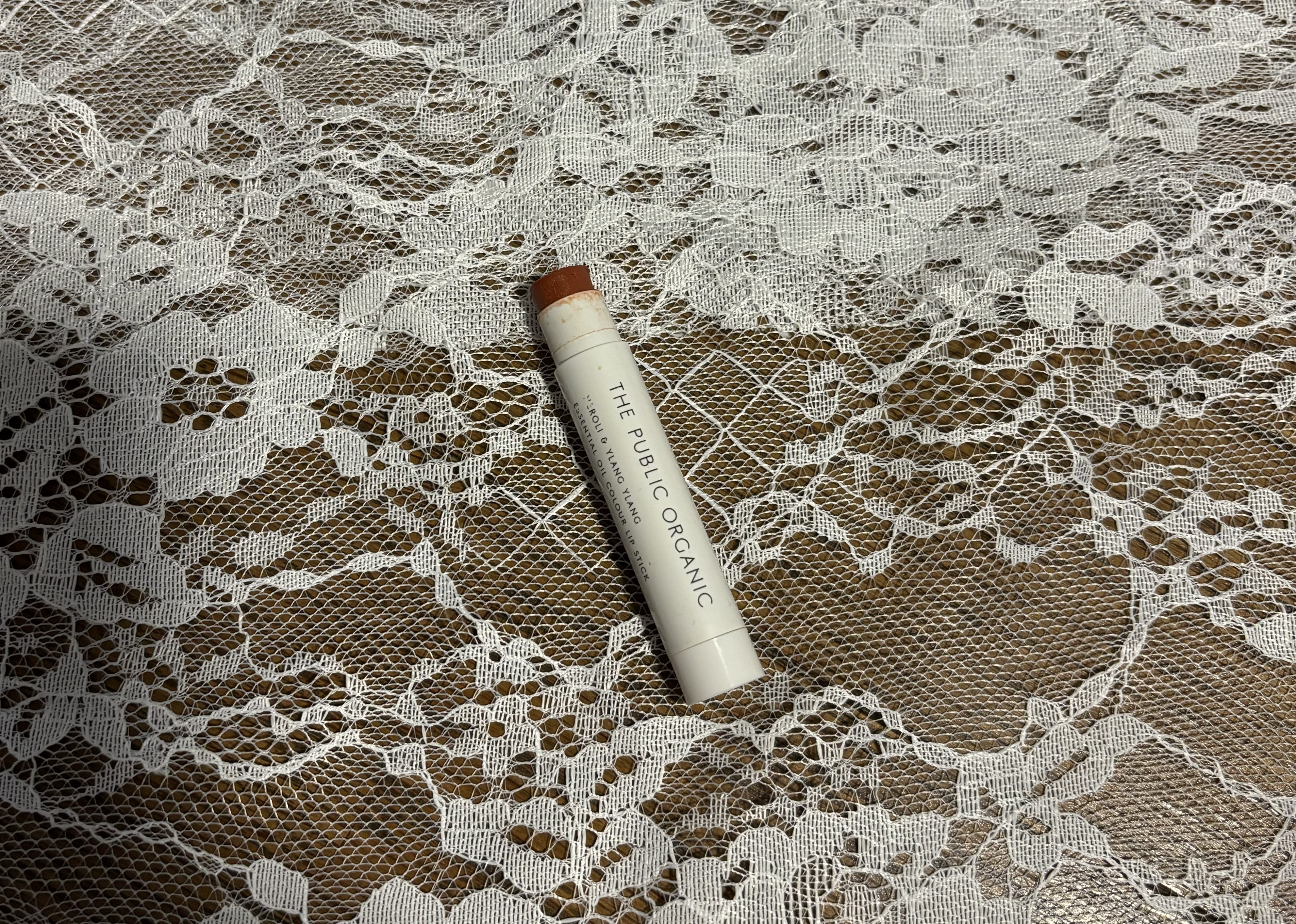 オーガニック認証 精油カラーリップスティック/THE PUBLIC ORGANIC/口紅を使ったクチコミ（1枚目）