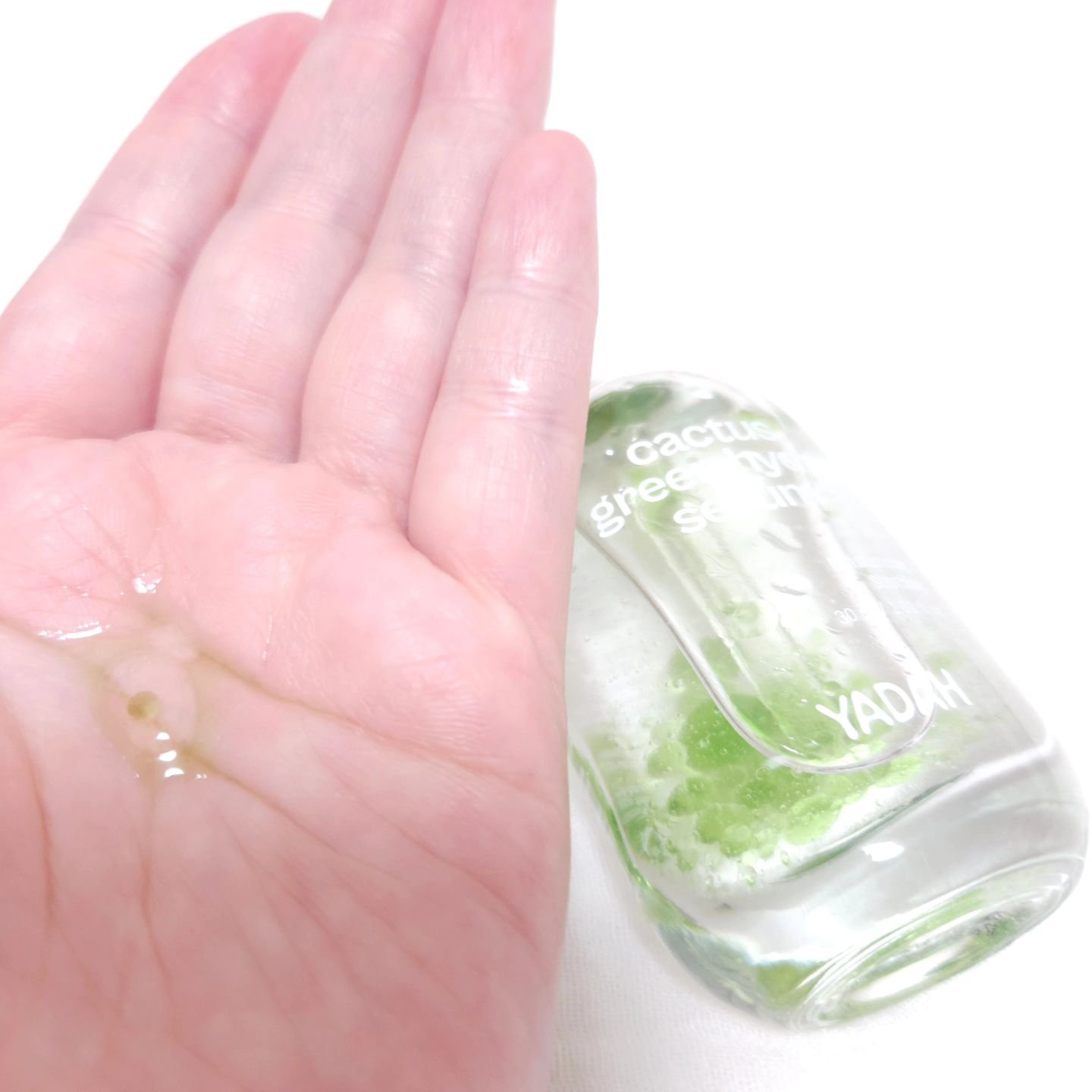 カクタスグリーンハイドラセラム/YADAH/美容液を使ったクチコミ（3枚目）
