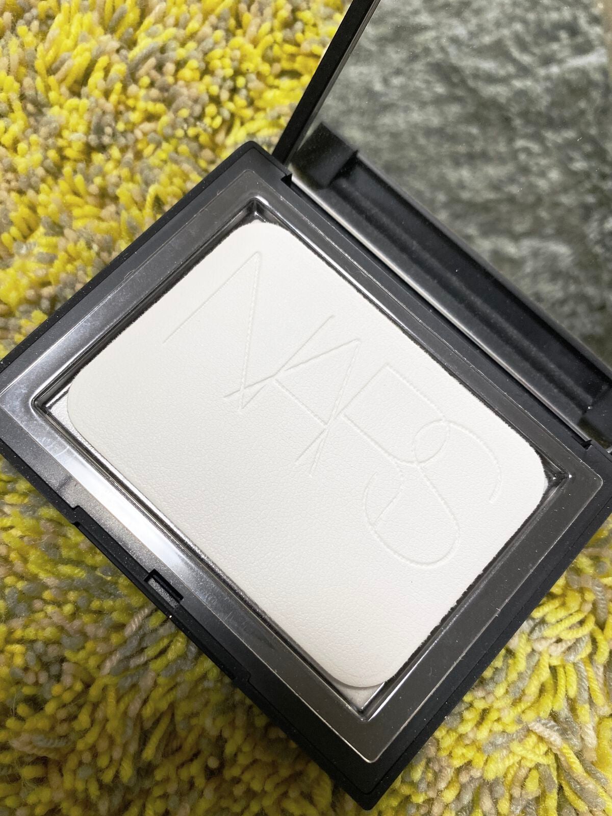 ライトリフレクティングセッティングパウダー プレスト N/NARS/プレストパウダーを使ったクチコミ(2枚目)
