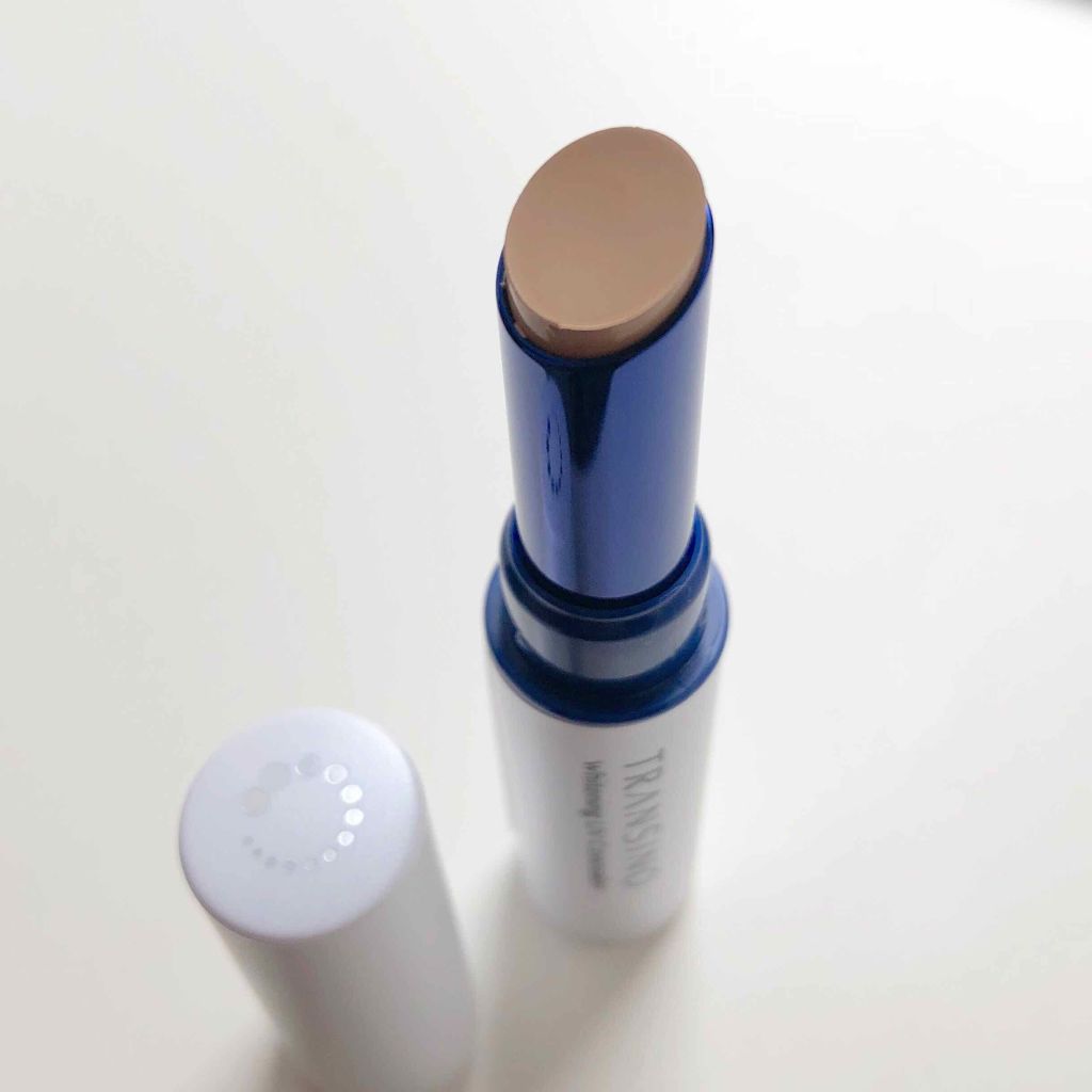 トランシーノ 薬用ホワイトニングUVコンシーラーのクチコミ「隠しながらケアまで出来る
製薬会社だからこそのコンシーラー

#トランシーノ 
#薬用ホワイト.....」（2枚目）