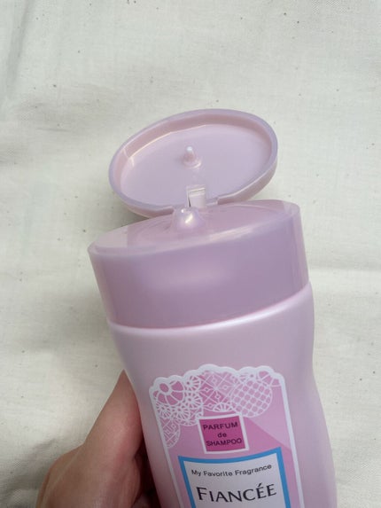 ボディミルクローション ピュアシャンプーの香り/フィアンセ/ボディローションを使ったクチコミ(3枚目)