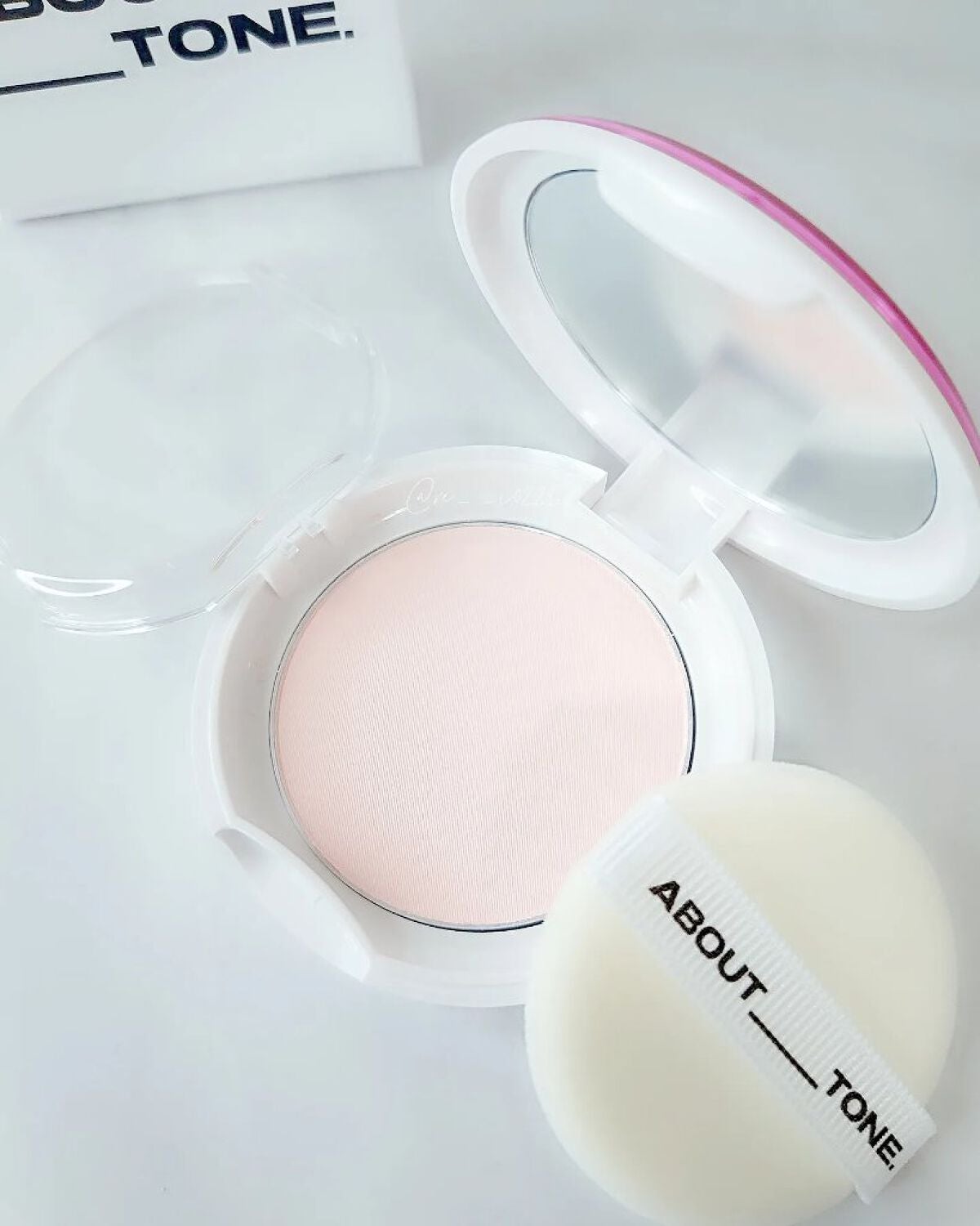 グローパウダーパクト/ABOUT TONE/プレストパウダーを使ったクチコミ(2枚目)