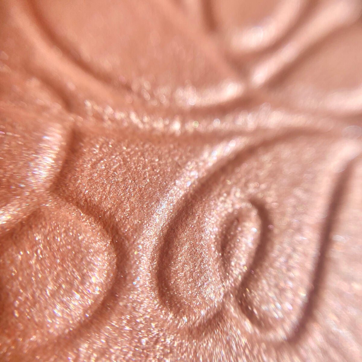 パールグロウニュアンサー/CEZANNE/パウダーハイライトを使ったクチコミ(2枚目)