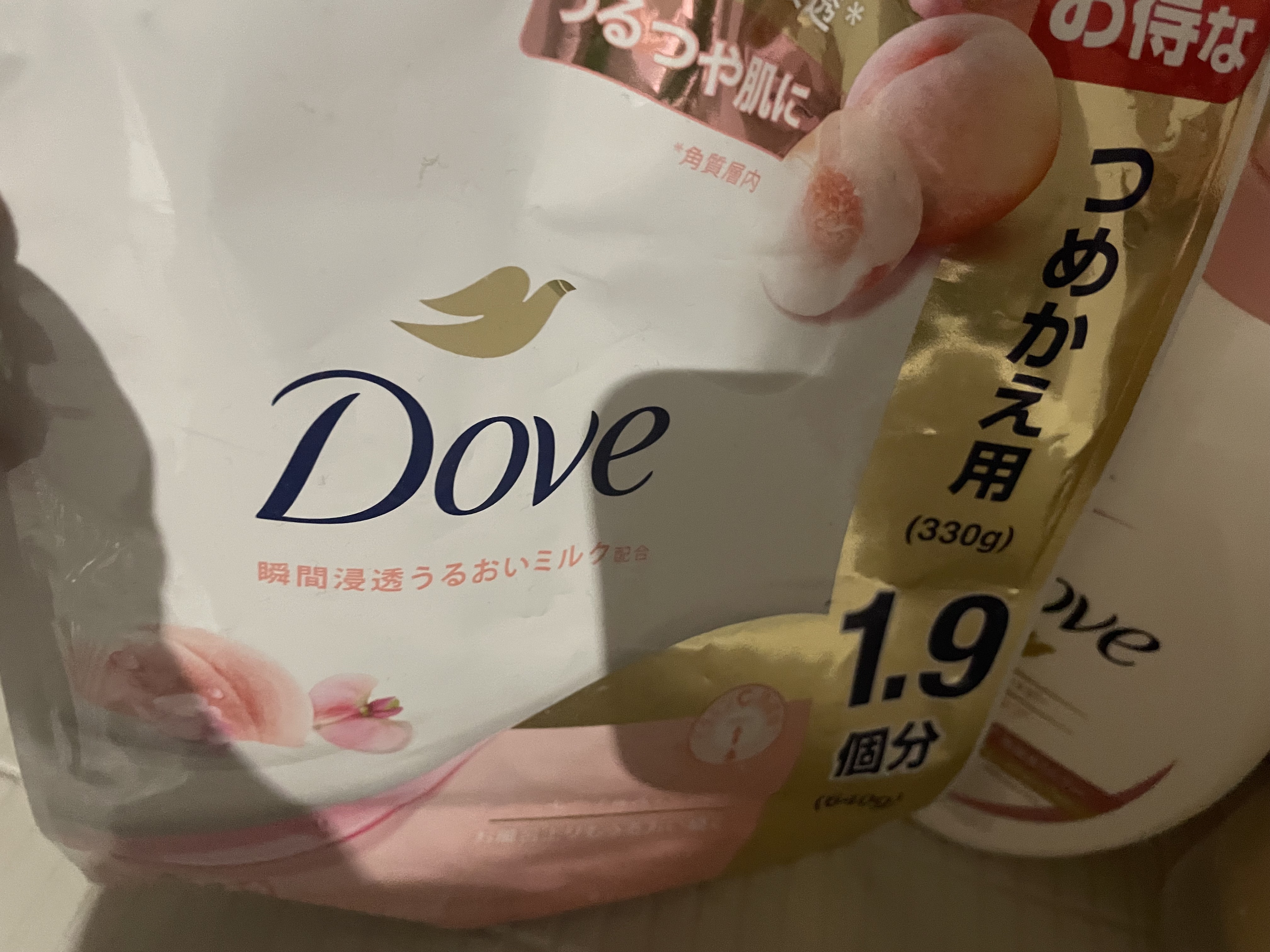 ボディウォッシュ ピーチ＆スイートピー つめかえ（330g）/ダヴ/ボディソープを使ったクチコミ（1枚目）