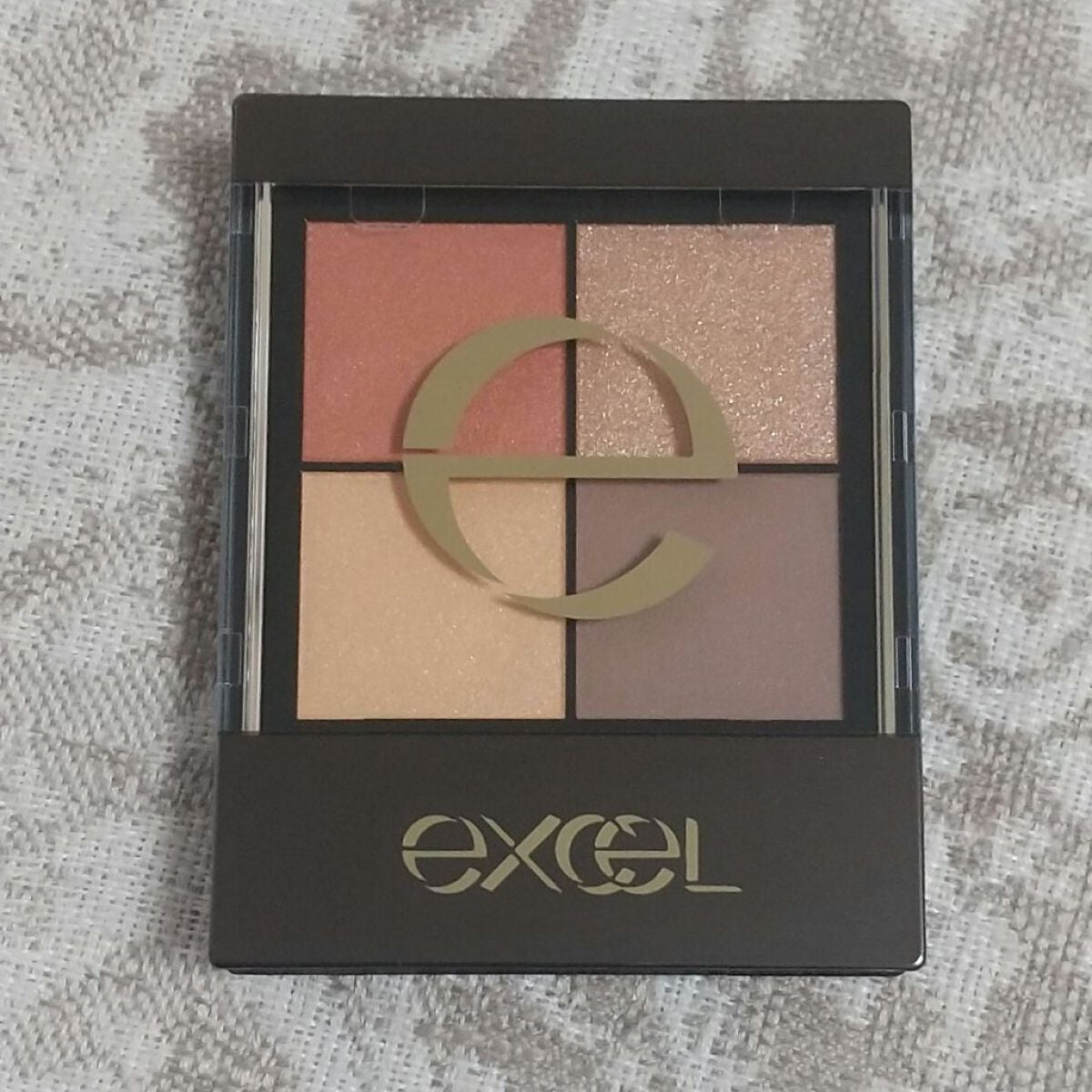 リアルクローズシャドウ/excel/アイシャドウパレットを使ったクチコミ(1枚目)