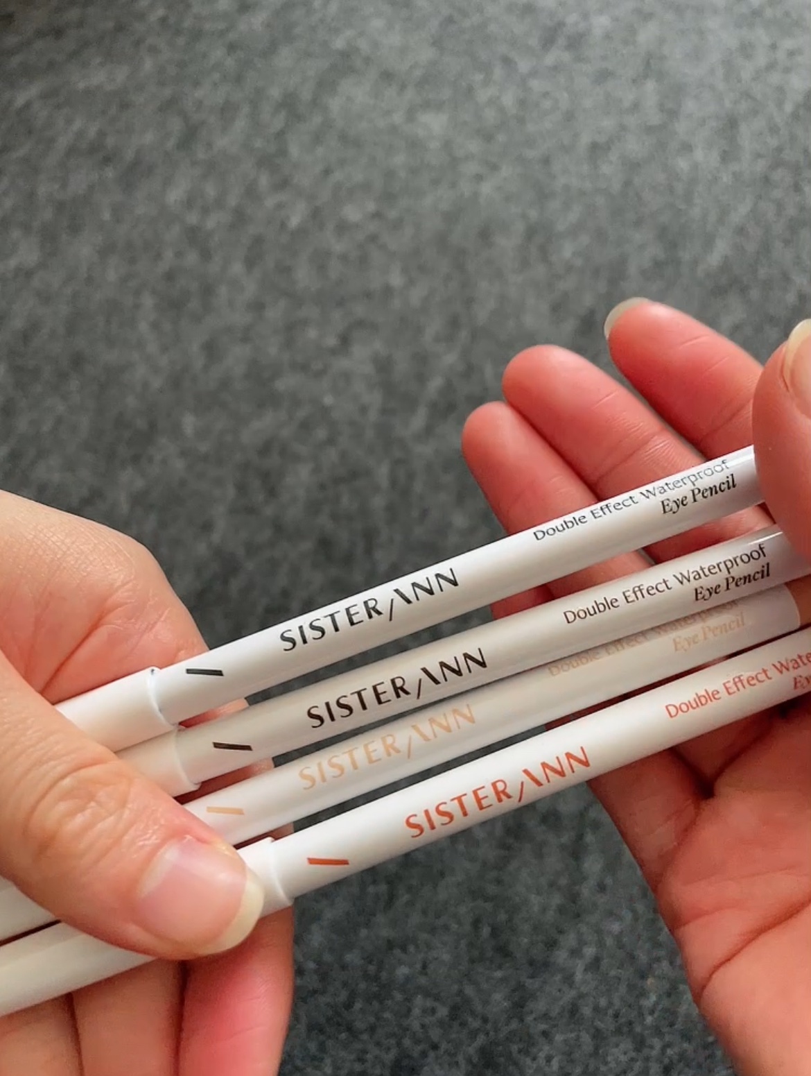 ウォータープルーフペンシルアイライナー 01 MIDNIGHT BLACK/SISTER ANN/ペンシルアイライナーを使ったクチコミ（1枚目）