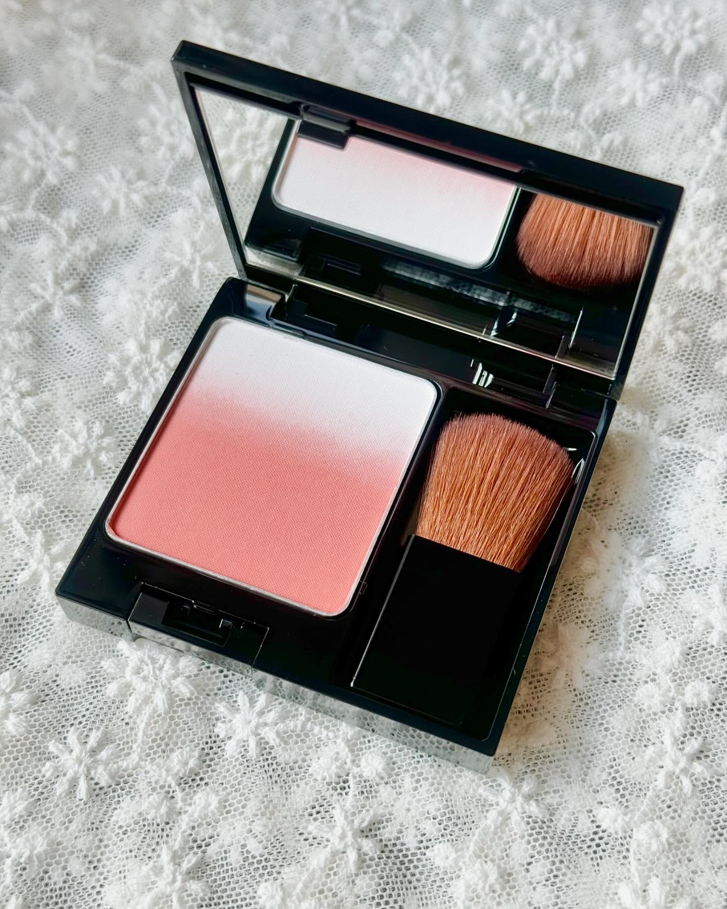 B.A 3Dオアシス ブラッシュ 01 アマリリスコーラル/B.A/パウダーチークを使ったクチコミ（1枚目）