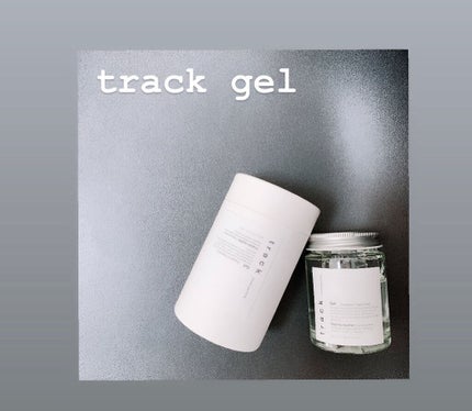 ねこむす on LIPS 「trackoilがバズってる中、ジェルもあるんだよって教えても..」(1枚目)