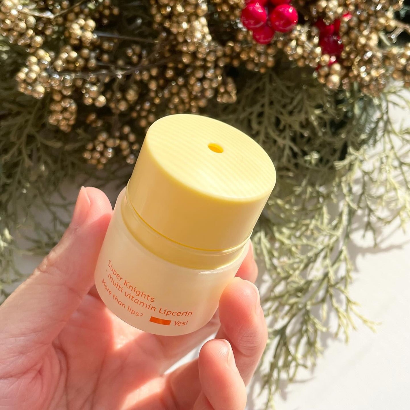 スーパーナイツ マルチ V リップセリン /belif/リップクリームを使ったクチコミ(4枚目)