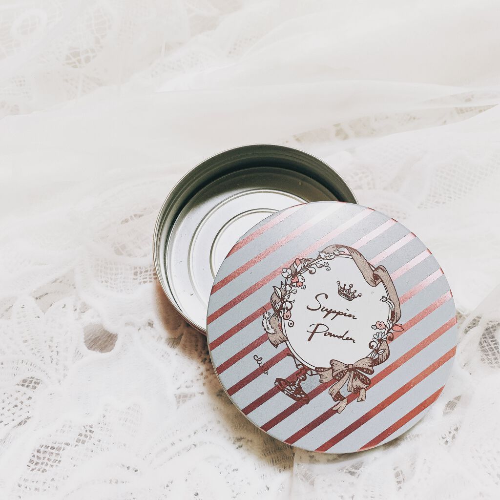 すっぴんパウダー  パステルローズの香り/クラブ/プレストパウダーを使ったクチコミ（1枚目）