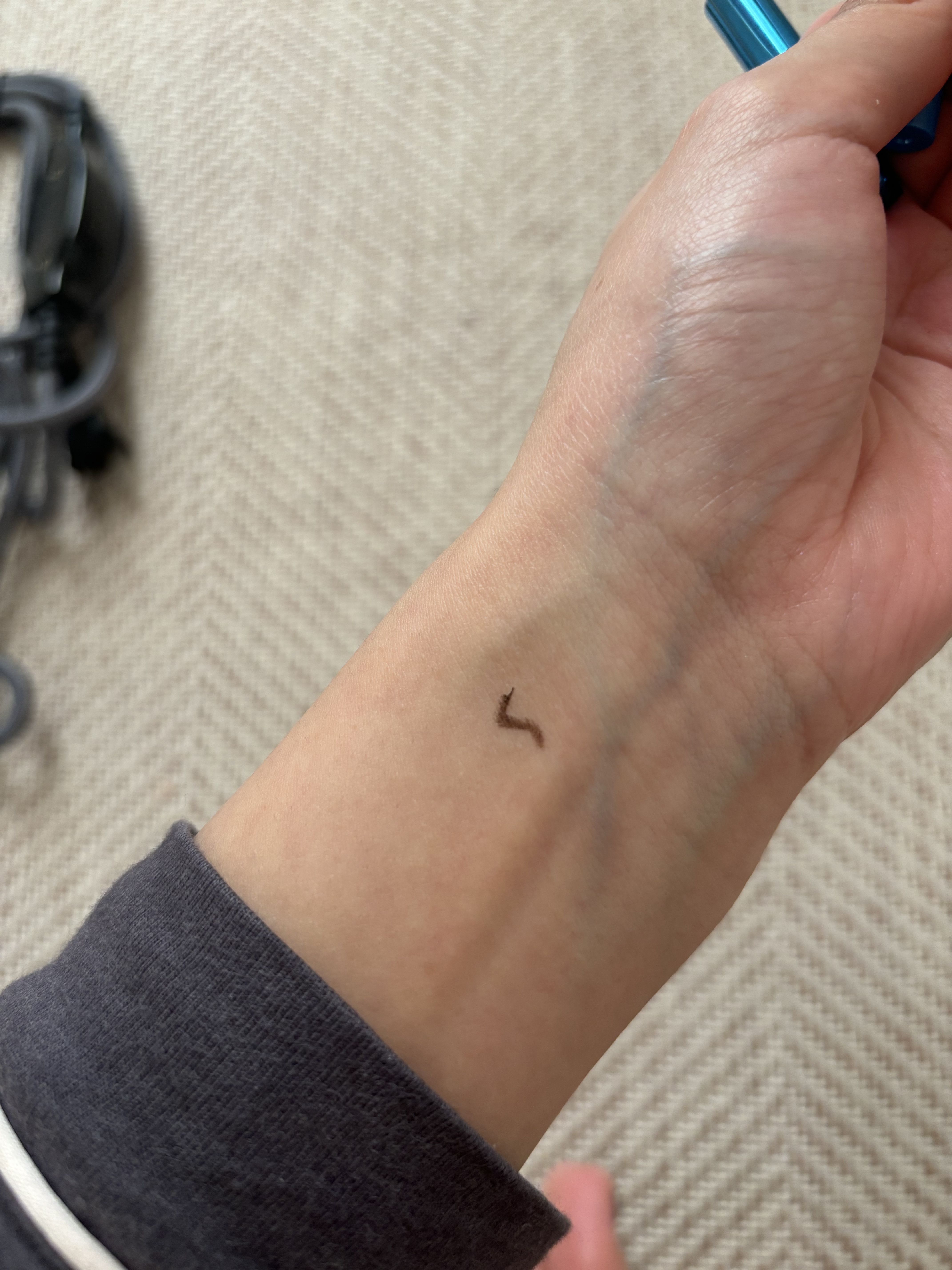 「密着アイライナー」極細クリームペンシル/デジャヴュ/ペンシルアイライナーを使ったクチコミ（3枚目）