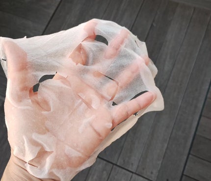 mcgroupakiko on LIPS 「自宅でもオフィスでも乾燥が激しく、シートマスクが欠かせなくなっ..」(4枚目)