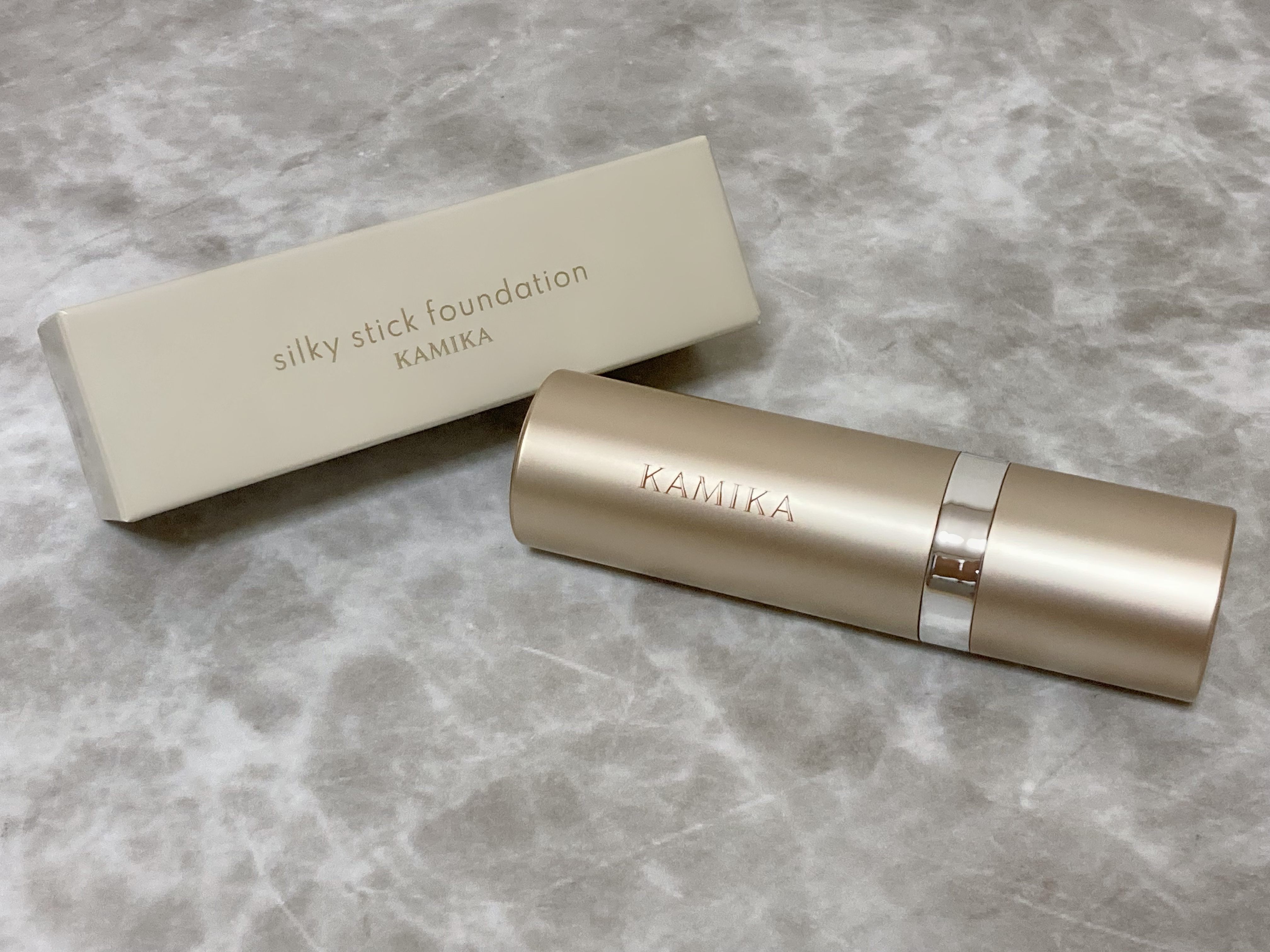 シルキースティックファンデーション/KAMIKA/その他ファンデーションを使ったクチコミ（1枚目）