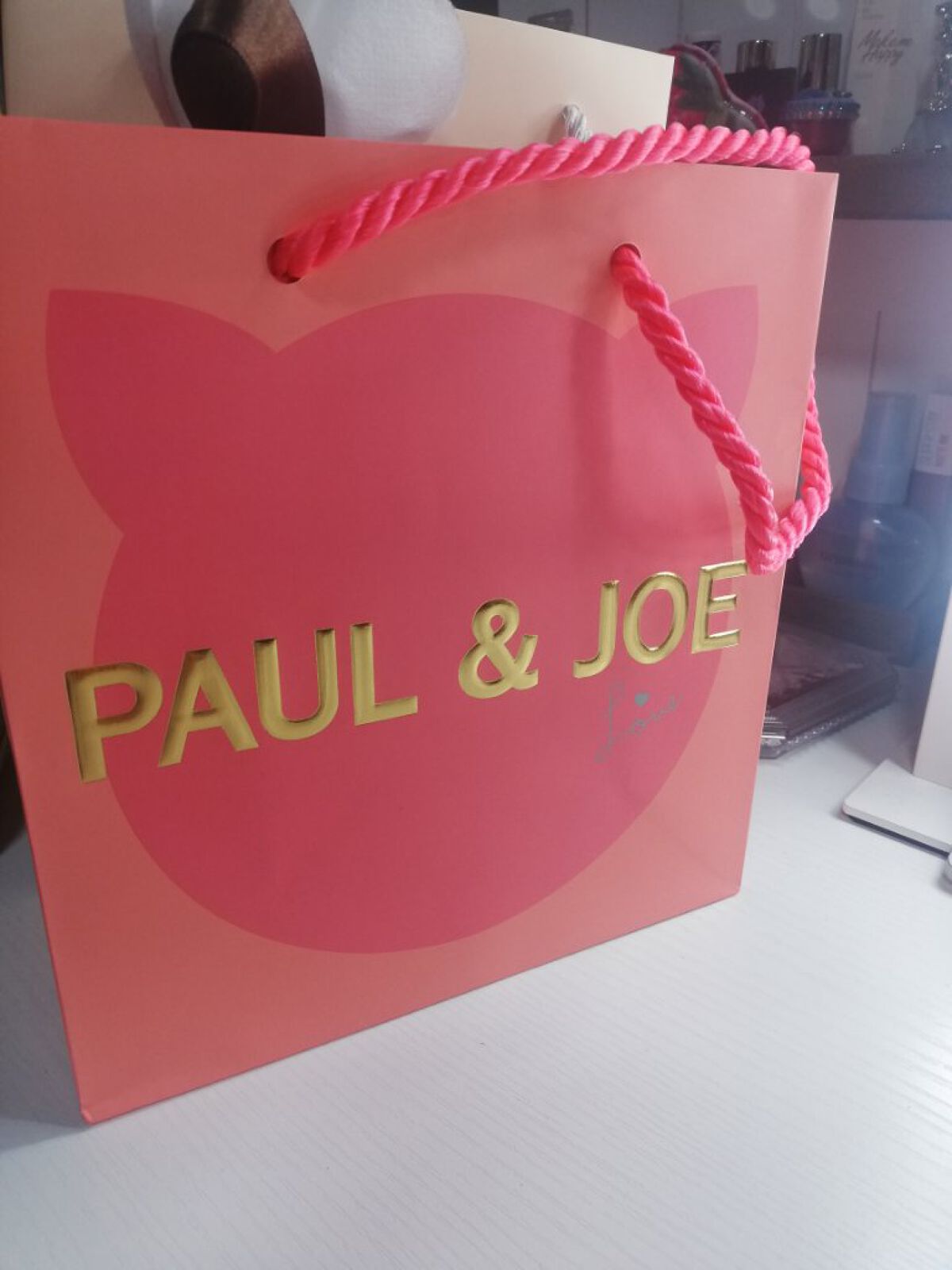 リップスティック トリートメント/PAUL & JOE BEAUTE/リップケアを使ったクチコミ（3枚目）