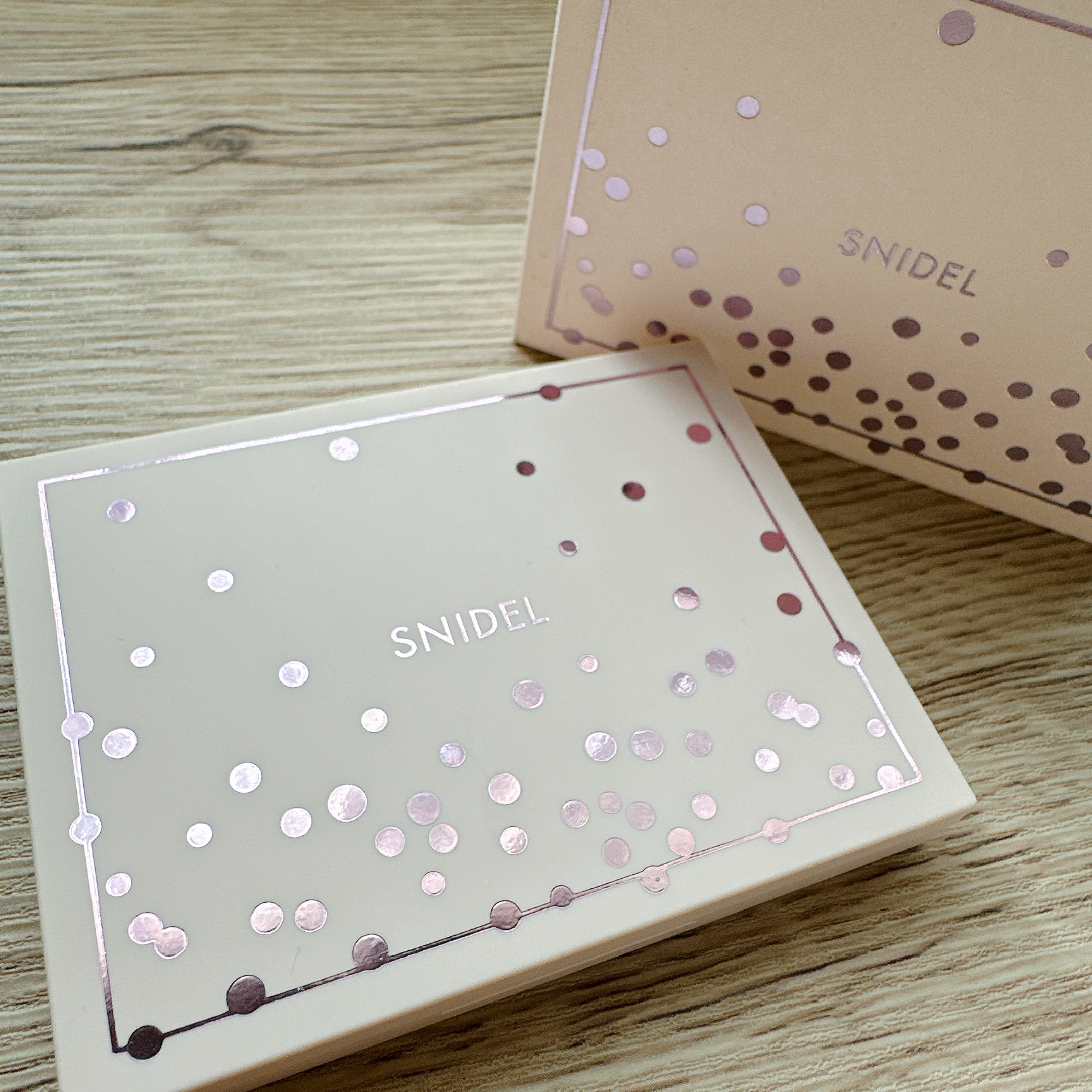 フェイス スタイリスト/SNIDEL BEAUTY/アイシャドウパレットを使ったクチコミ（2枚目）