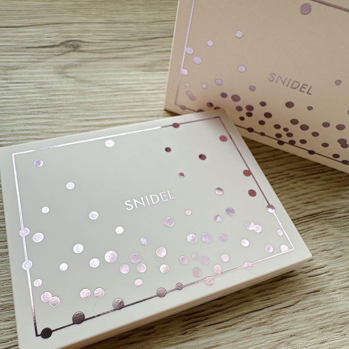 フェイス スタイリスト/SNIDEL BEAUTY/アイシャドウパレットを使ったクチコミ(2枚目)