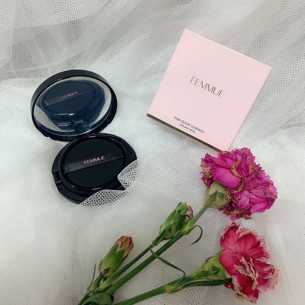 エバーグロウクッション SPF23 PA++/FEMMUE/クッションファンデーションを使ったクチコミ(2枚目)