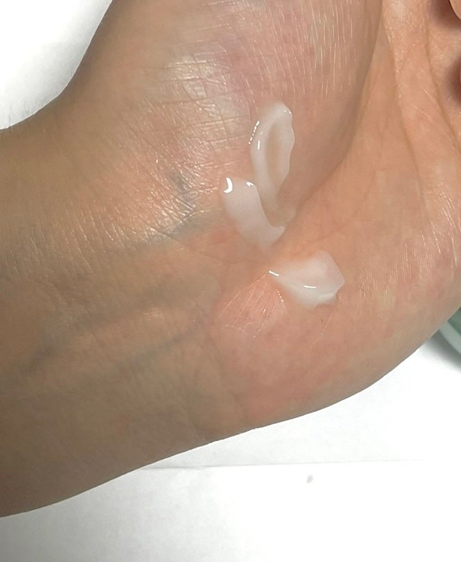 ピュアアルテミシア カーミングウォータークリーム/HANYUL(ハンユル)/フェイスクリームを使ったクチコミ(2枚目)