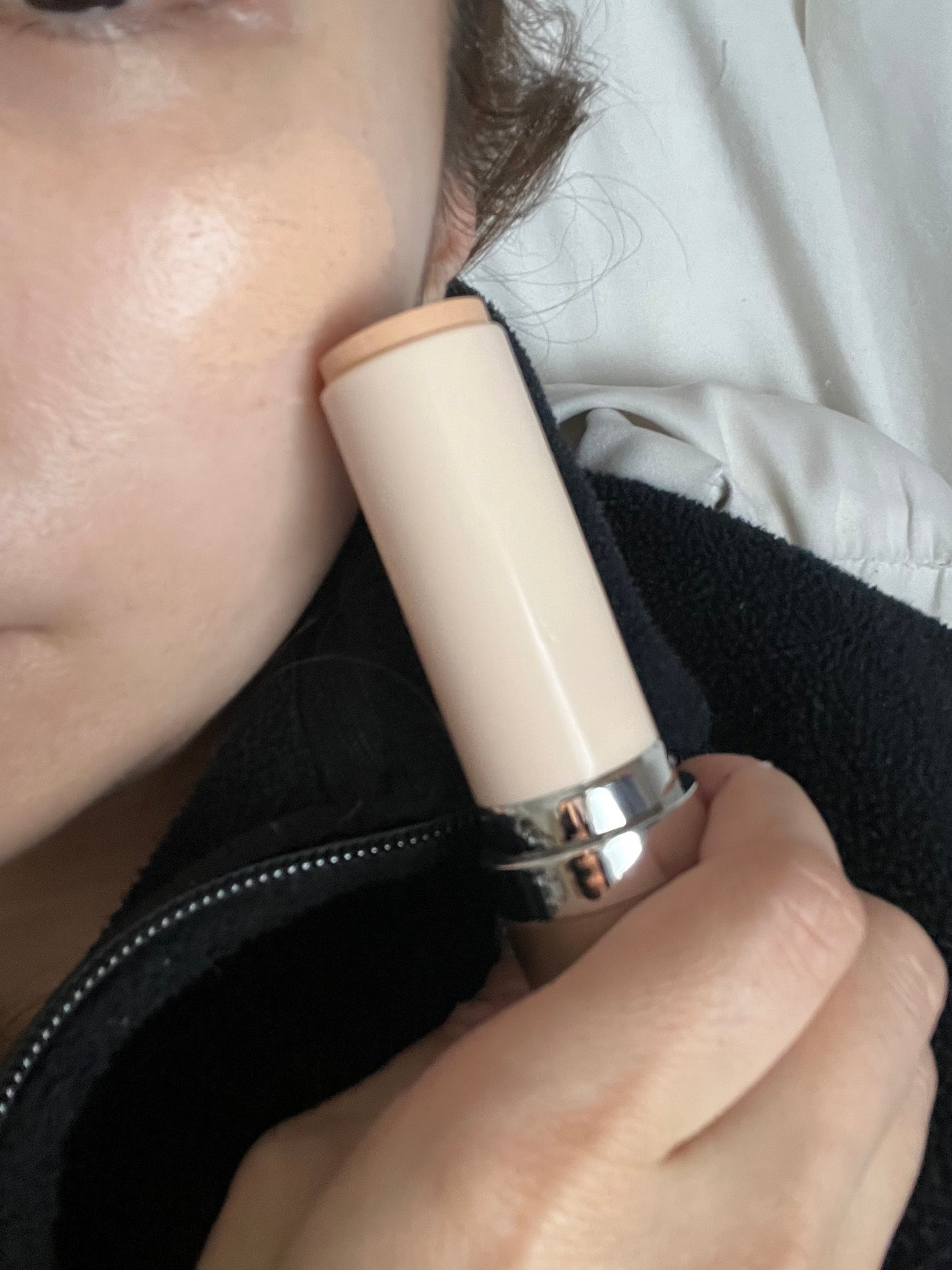 シルキースティックファンデーション/KAMIKA/その他ファンデーションを使ったクチコミ(4枚目)