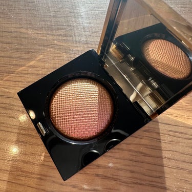 リュクス アイシャドウ マルチクロム インカンデスント(incandescent）/BOBBI BROWN/シングルアイシャドウを使ったクチコミ（1枚目）