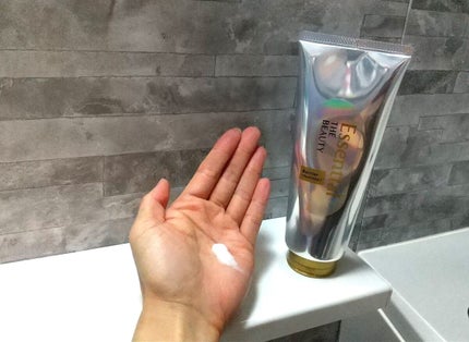 髪のキメ美容バリアトリートメント/エッセンシャル/洗い流すヘアトリートメントを使ったクチコミ(3枚目)