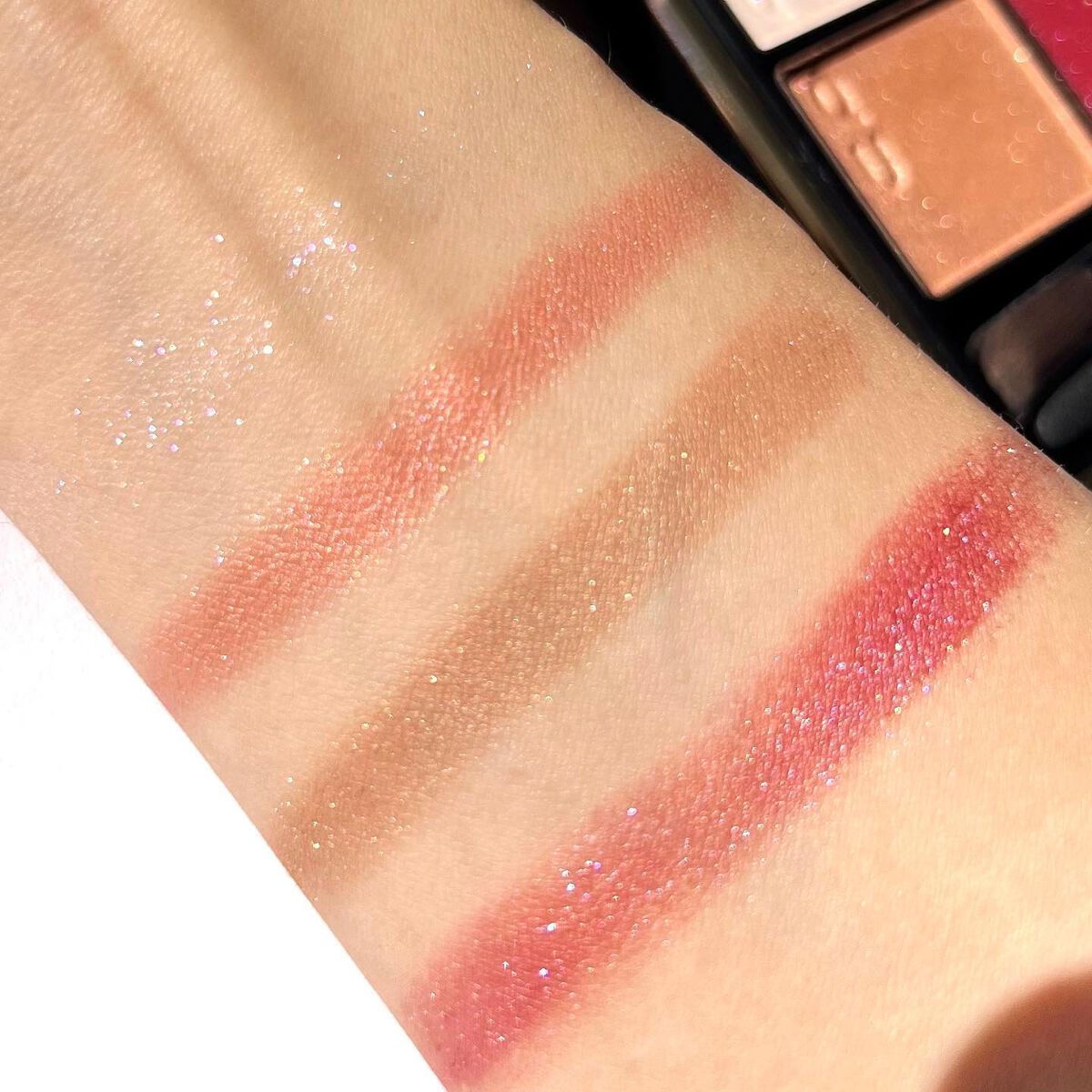 シグニチャー カラー アイズ/SUQQU/アイシャドウパレットを使ったクチコミ(3枚目)