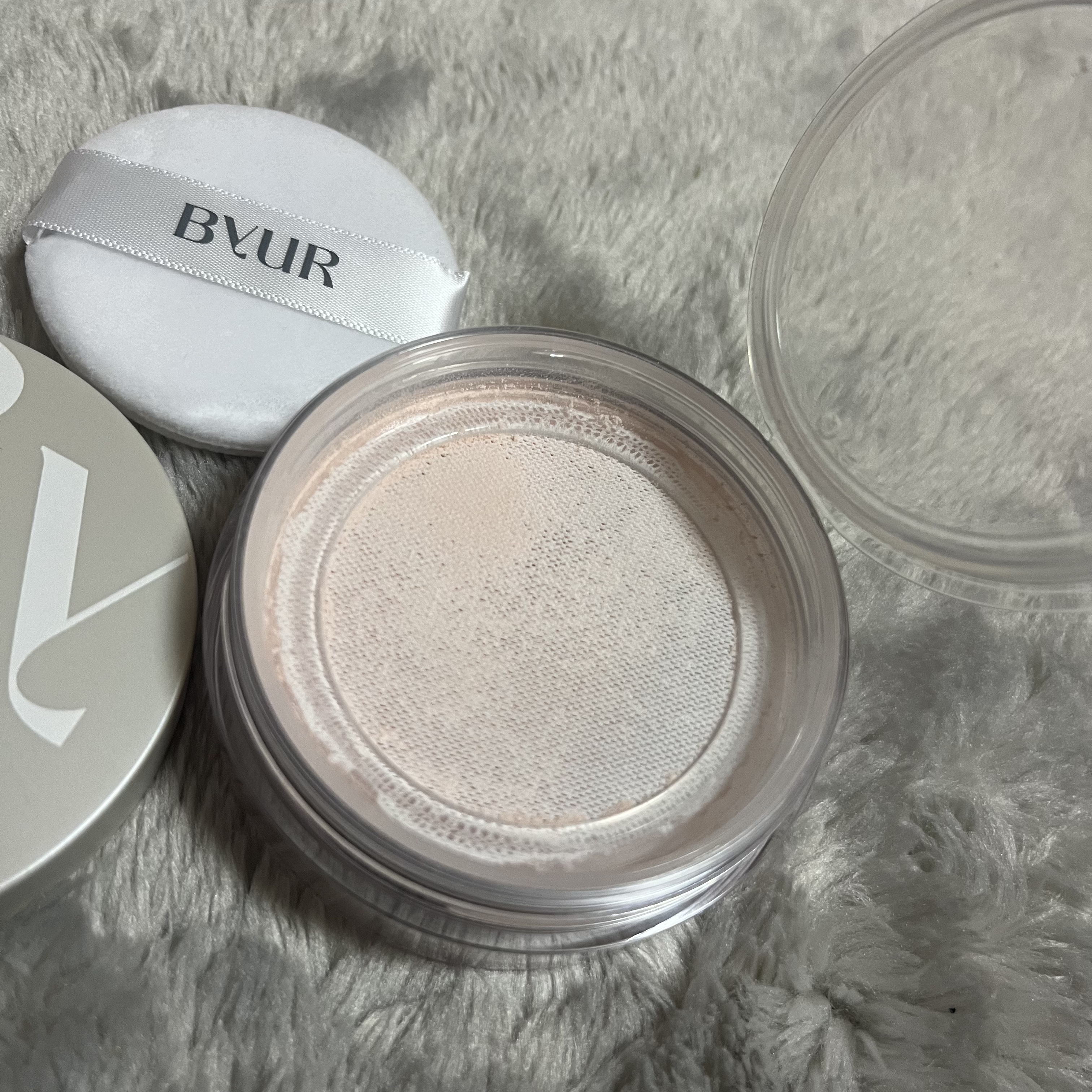 セラムフィット ルースフェイスパウダー/ByUR/ルースパウダーを使ったクチコミ（3枚目）