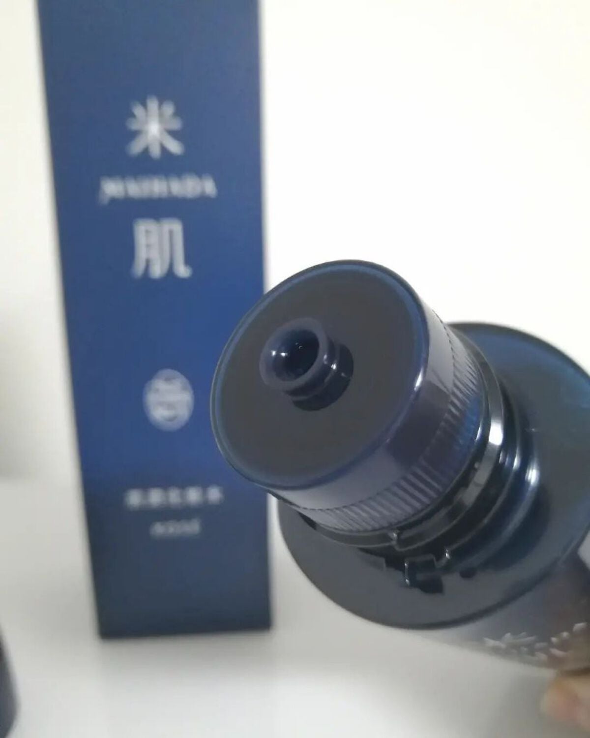 lili on LIPS 「『米肌肌潤化粧水』保湿成分を凝縮したようなとろみある化粧水です..」(2枚目)