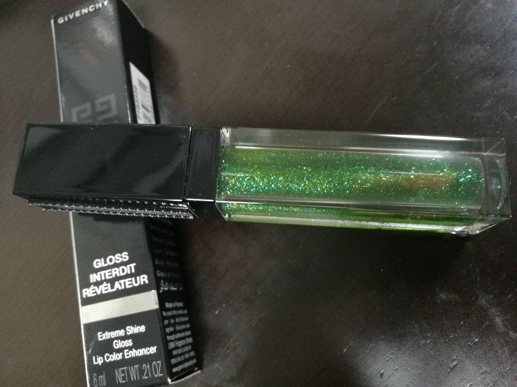 グロス・アンテルディ/GIVENCHY/リップグロスを使ったクチコミ(3枚目)