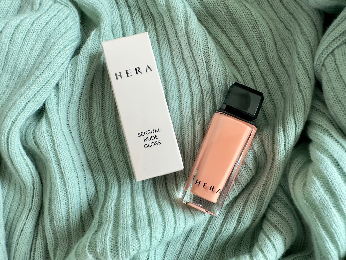 センシュアルヌードグロス/HERA/リップグロスを使ったクチコミ(2枚目)