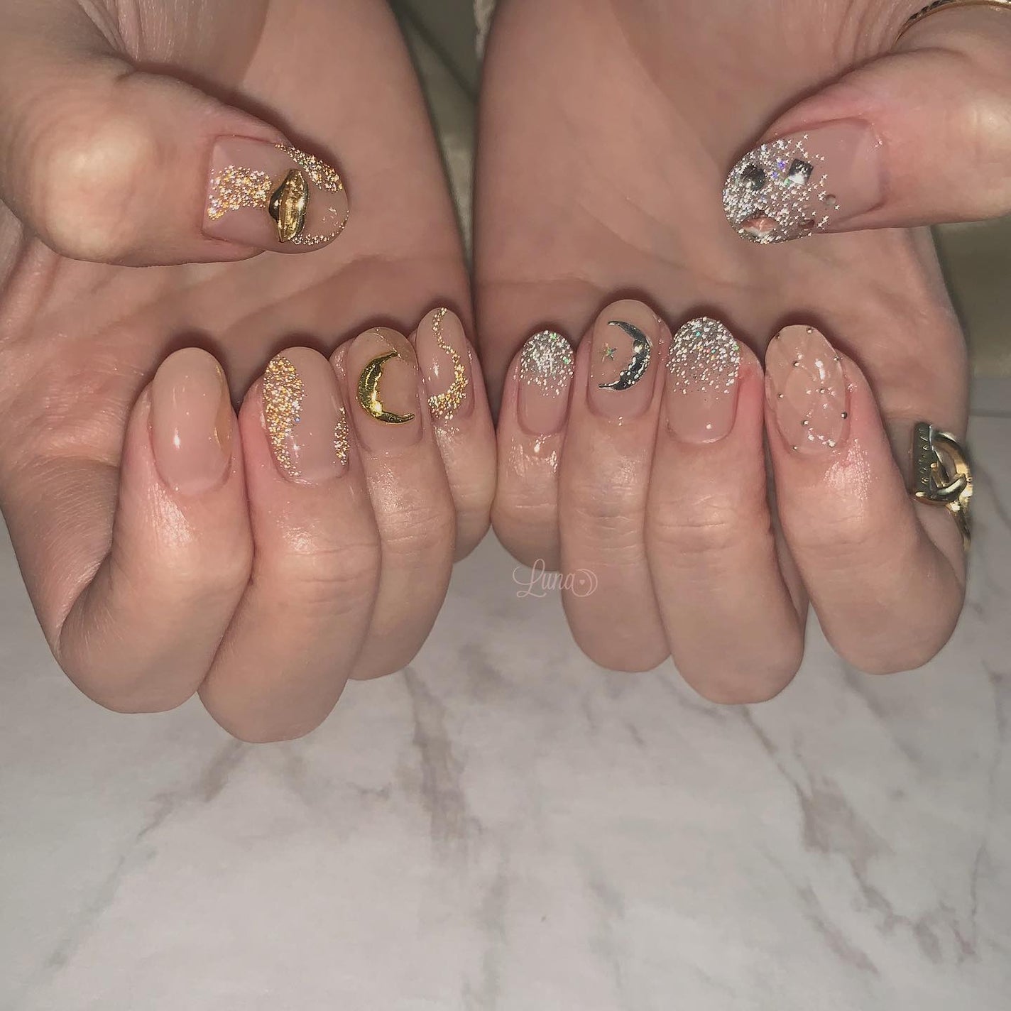 Iuna. Mizuki on LIPS 「.LIVEのコンセプトと推しの衣装image✨#nail#na..」(2枚目)