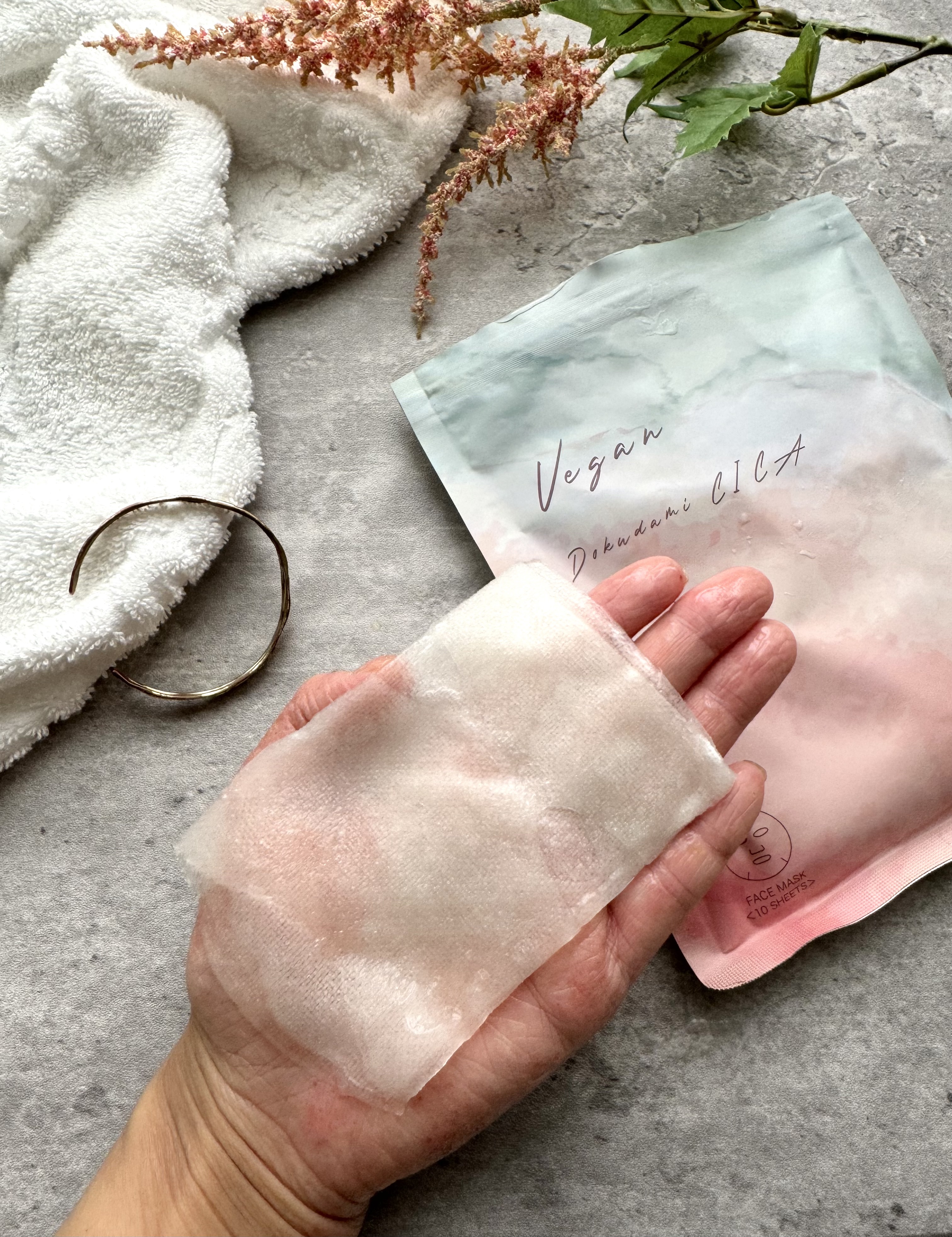 ユーガ ヴィーガン ドクダミシカ マスク/ユーガ/シートマスク・パックを使ったクチコミ（3枚目）