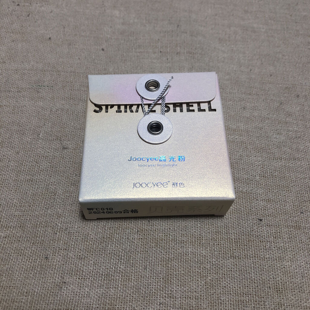 ダイヤモンドシェルハイライト 05 トレーシングメテオ/Joocyee/パウダーハイライトを使ったクチコミ（1枚目）