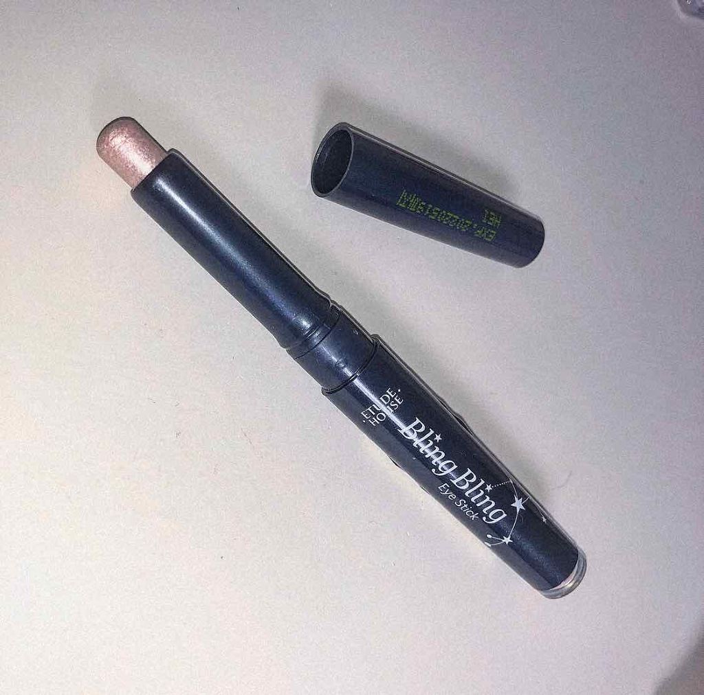 キラキラ アイシャドウ/ETUDE/スティックアイシャドウを使ったクチコミ(1枚目)